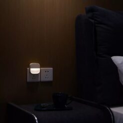 Đèn ngủ cảm biến sáng Xiaomi Yeelight dạng cắm YLYD09YL